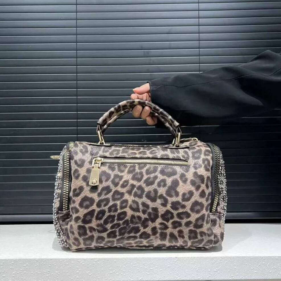 OLOEY 2025 Women Retro Trendy Large Capacity Leopard Print Tote Luxury creativity Women's Full Inlaid Diamond Handbags Shoulder Bag