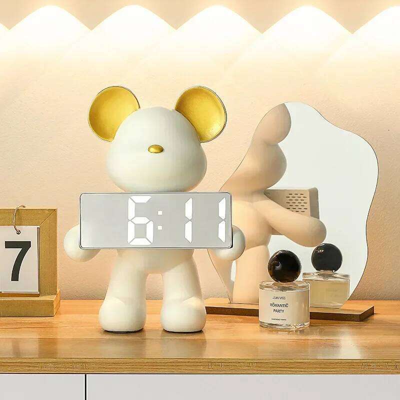 Smart Digital Bear Bedside Watch Decoration and Table Accessories Kawaii Room Decor Holiday Gifts W260130