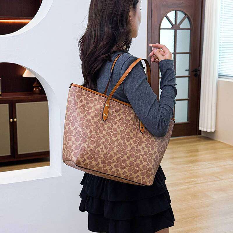 Elegant Leather Crossbody For Women, Shoulder Bag Messenger Style, By Famous Luxury Brand Handbags Popular Classic Z260130