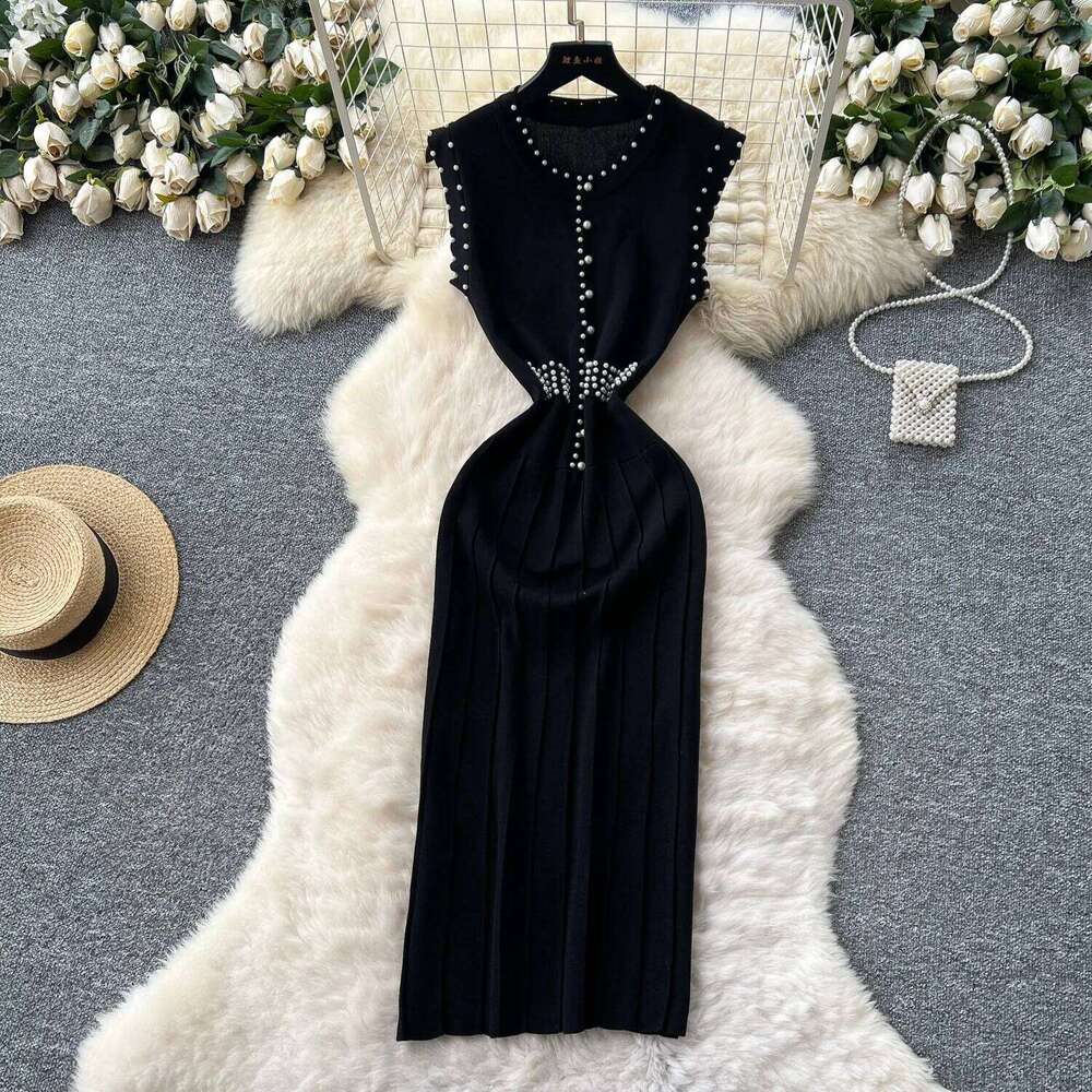 YuooMuoo 2026 New Arrival Women Knitted Long Elegant O-neck Pearls Pleated Sweater Dress Korean Office Lady Vestidos XJ260130
