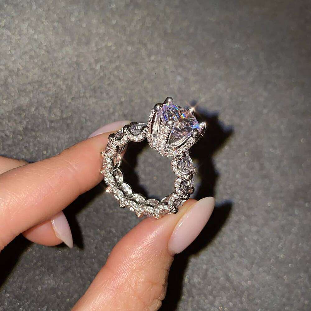 2024 New Luxury Silver Color Designer Engagement Ring for Women Free Shipping Items Gift Jewelry Wholesale R6014 XJ260130