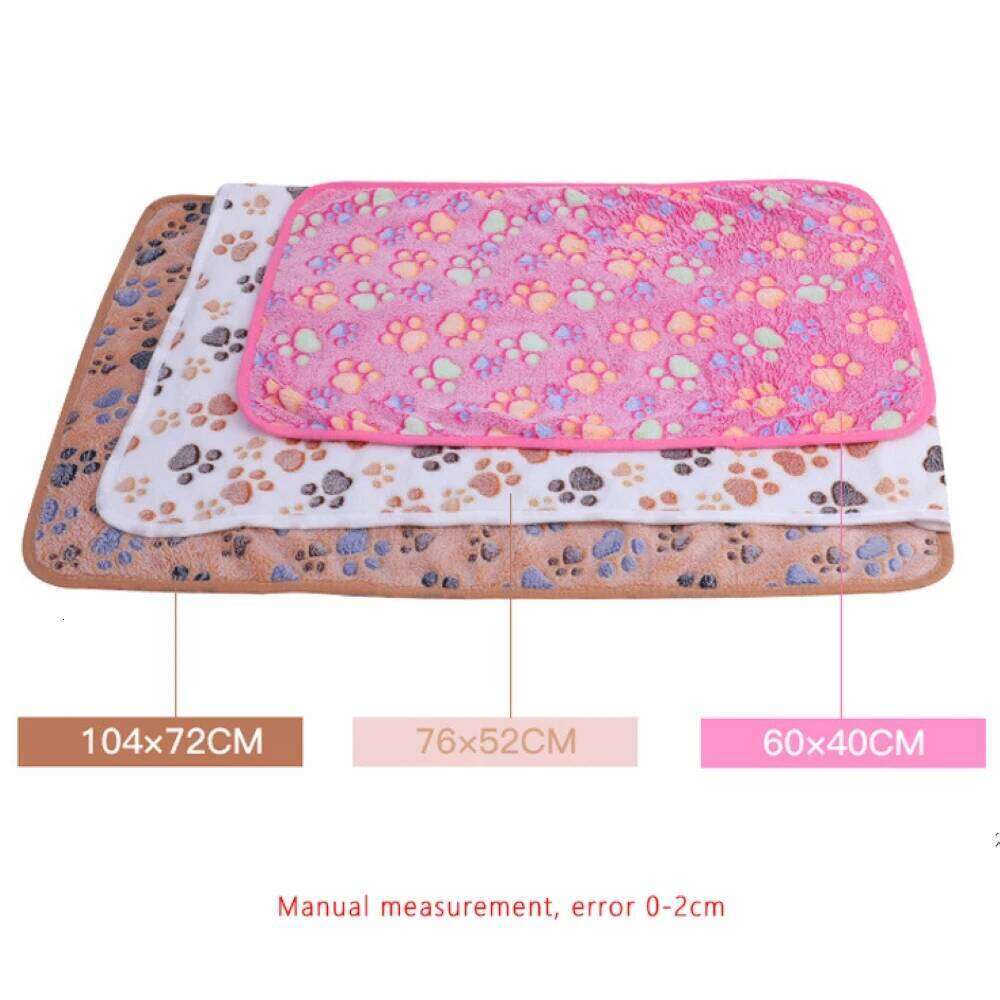 EFF Soft Fluffy High Quality multicolor Cute Dog Paw Print Pet Mat Warm and Comfortable Blanket for Cat Dogs 26W01130