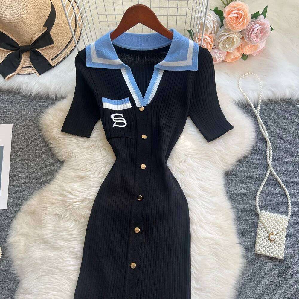 YuooMuoo Chic Sexy Wrap Hips Knitted Long 2026 New Brand Fashion Embroidery Single-breasted Shirt Dress Streetwear XJ260130