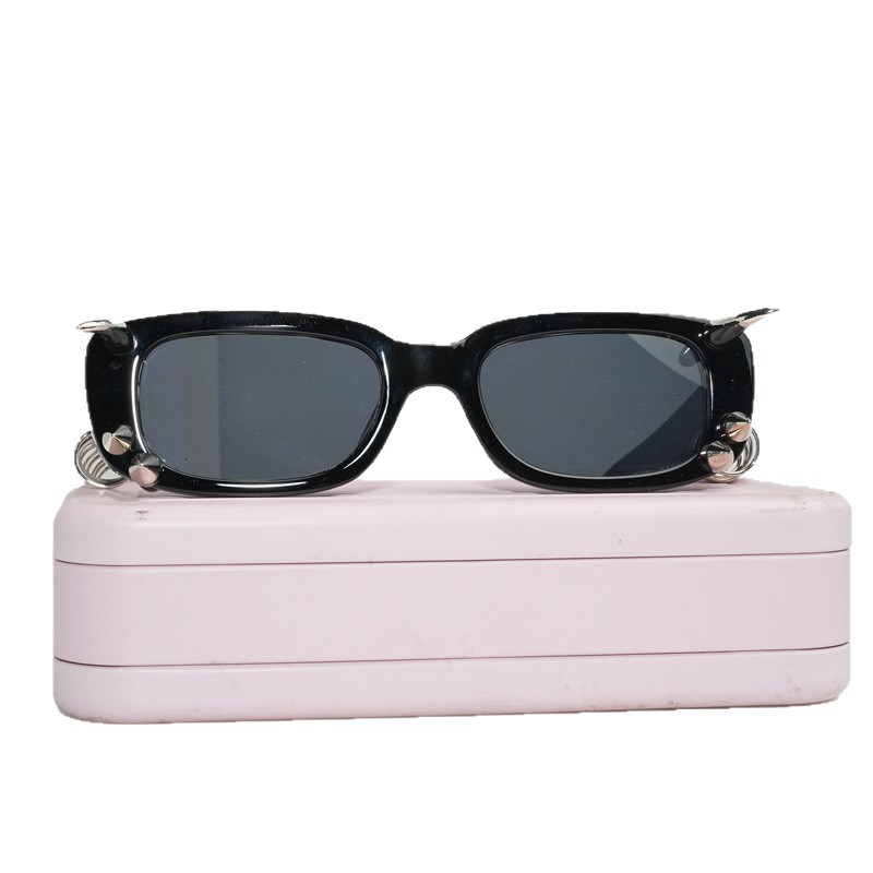 Cross border European American DIY Square Frame Black Luxury Sunglasses for Women Party Style, Sweet Cool