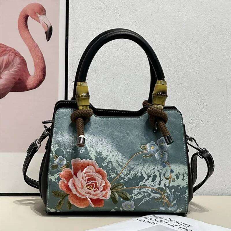 Johnature New Chinese Style Exquisite Embroidered Handbag Elegant Women Versatile Lady Leather Shoulder Bags KABAHEBINGJUE