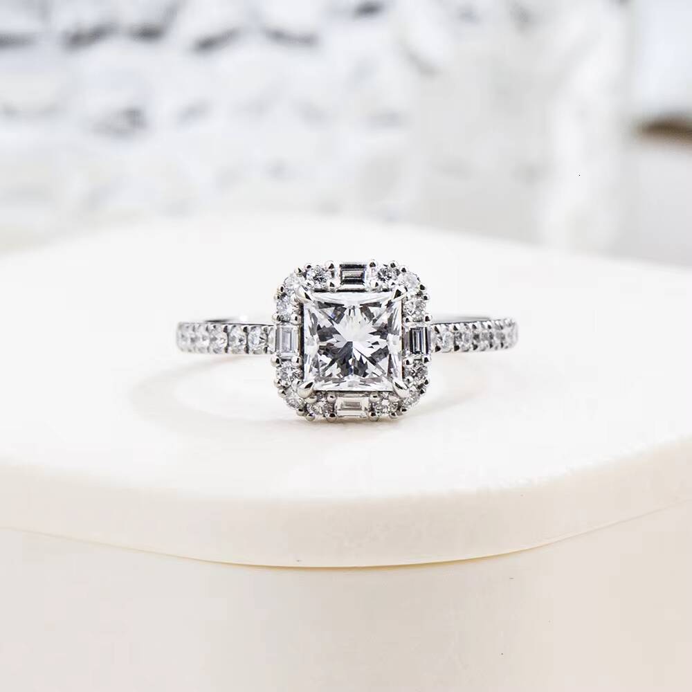 MSR-1996 PT950 Engagement Ring 104CT Princess Shape Lab Grown Diamond Ring