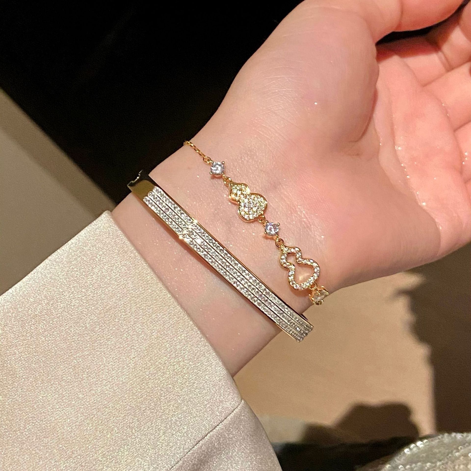 18K Real Gold Plated Zircon Hollow Gourd French Style Personality Light Luxury Bracelet Niche High-end Sense Jewelry for Women