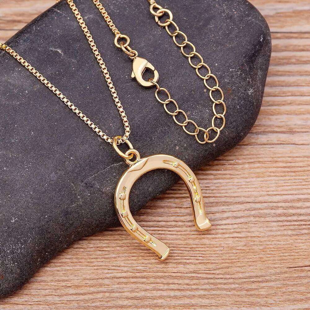 Ins Popular Fashion Classic Horseshoe Pendant Necklace Lucky Cute U Shaped Women Wedding Collier Gift Special Jewelry