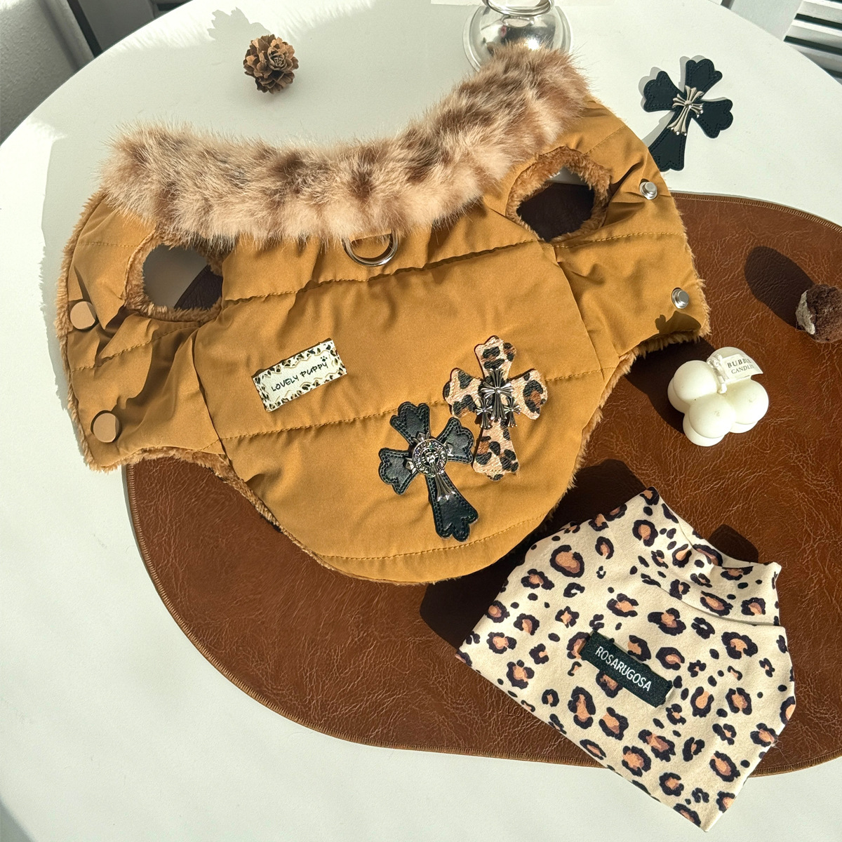 Winter New Product: Small and Medium sized Pet Dogs, Cats, Cashmere with Cotton Collar for Warmth and Traction, Cotton Jacket