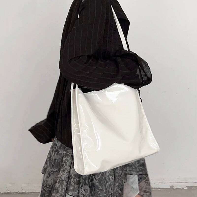 Large-capacity Women's New Simple Versatile Shoulder Textured Patent Leather Bucket Class Commuter Tote Bag Z260130