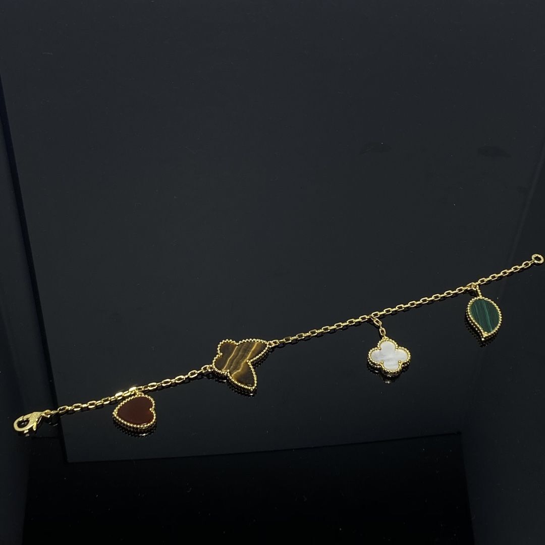 Designer Jewelry Vanly cleef Random Flower Series Leaf Necklace Gold Heart Butterfly Chalcedony Mother-of-Pearl Lucky Five-Flower Bracelet