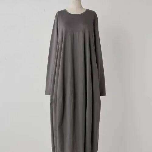 2025 Autumn and Winter New Japanese Korean Round Neck Long Sleeve Knitted Spliced long Dress XJ260130