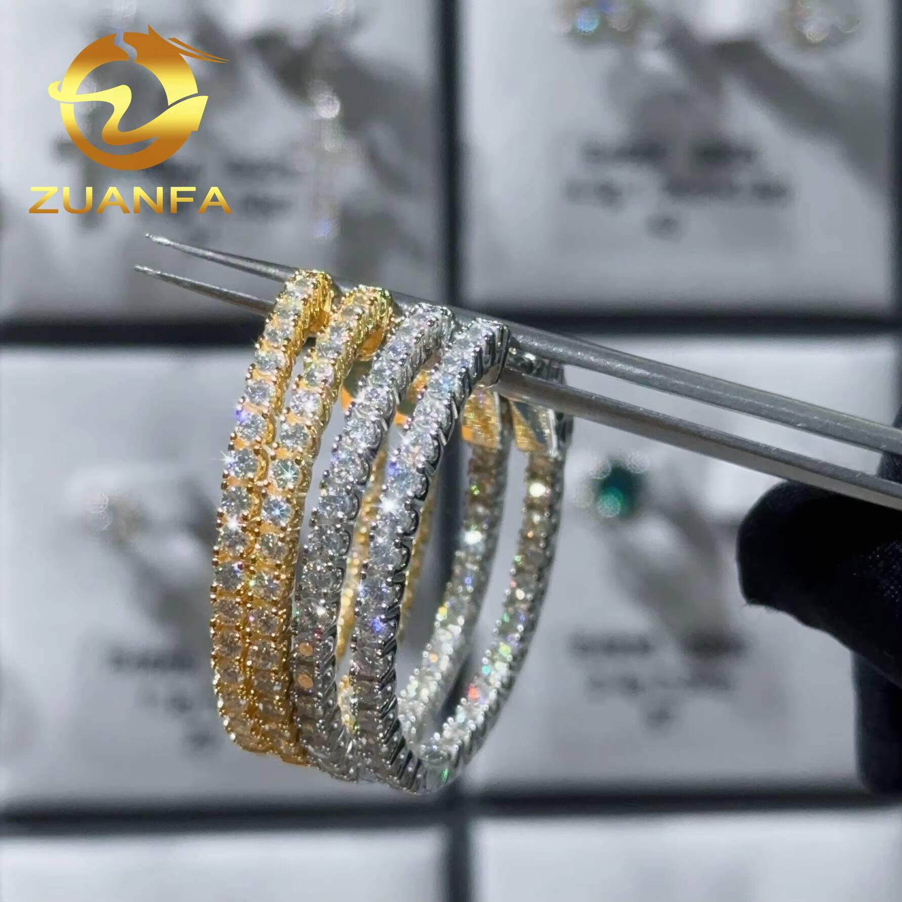 Fashion Women Jewelry Moissanite Earrings 18k Gold Plated 2mm Round Moissanite Earrings Hoop 925 Sterling Silver Crew Back