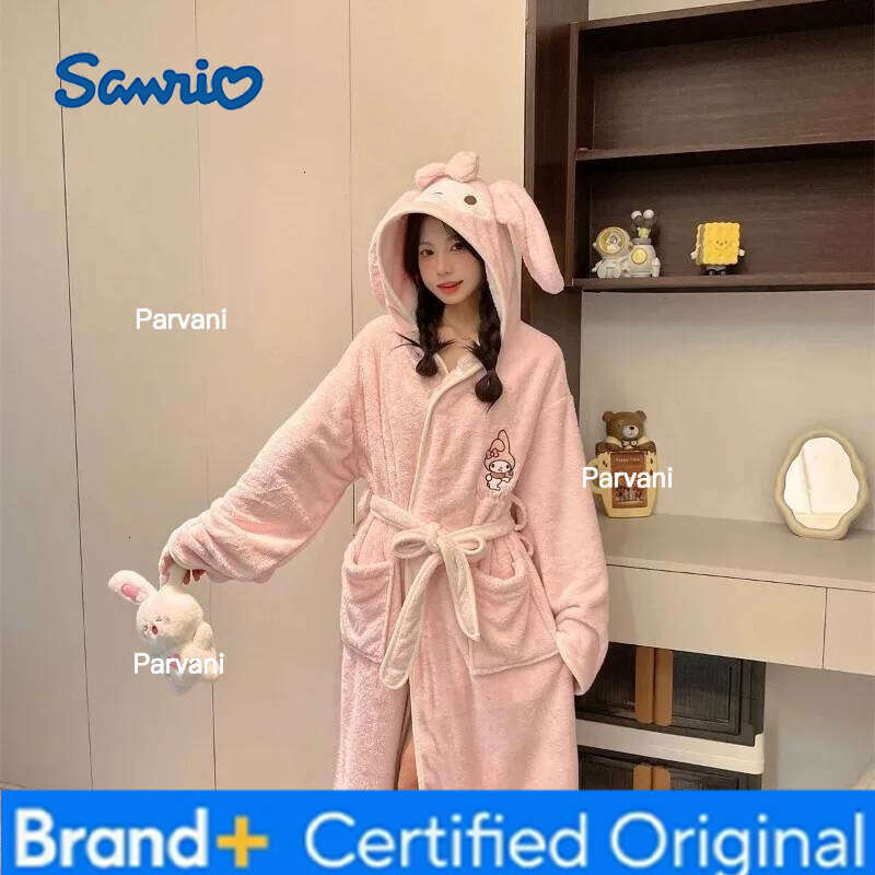 Sanrio Kuromi my melody cinnamoroll cartoon long bathrobe gift anime peripheral creative cute hooded thickened home pajamas wholesale H260130