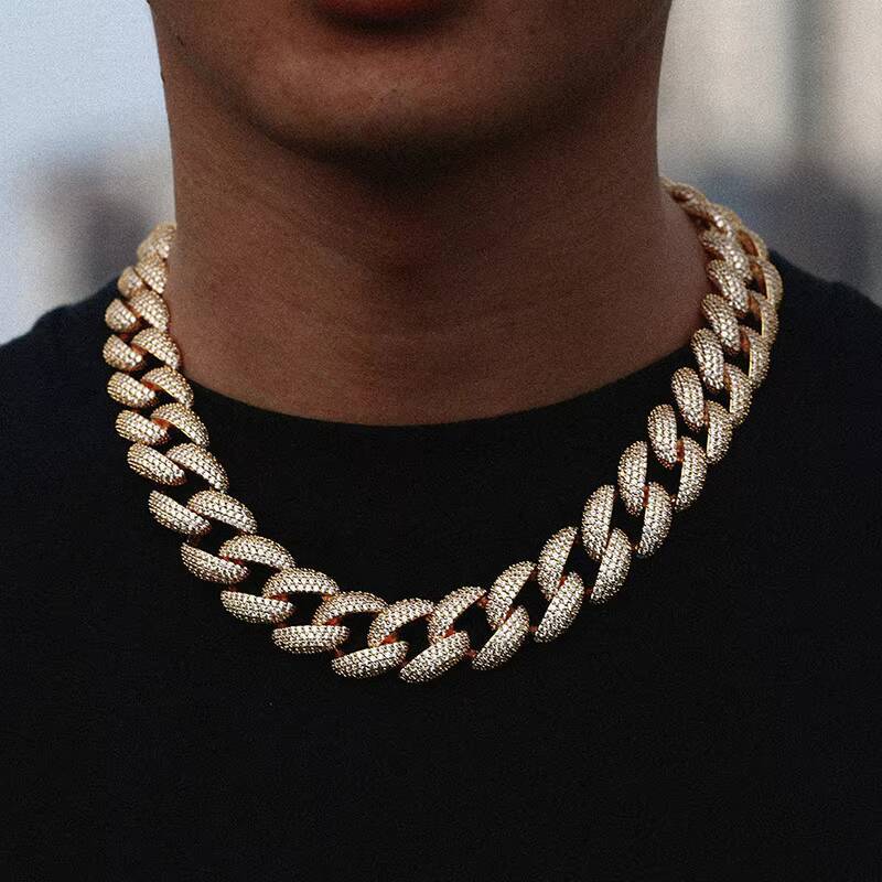 2026 Hot Sale Sparking 18mm Full Iced Out Cuban Link Chain Mens Fashion Jewelry Gold Plated Miami Cuban Link Chain