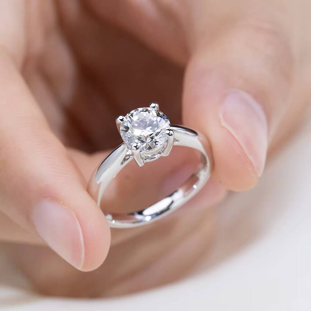 Ready to Ship MSR-371 Classic Design PT950 Solitaire Diamond Ring 158ct G VVS2 Round Shape Lab Grown Diamond Ring