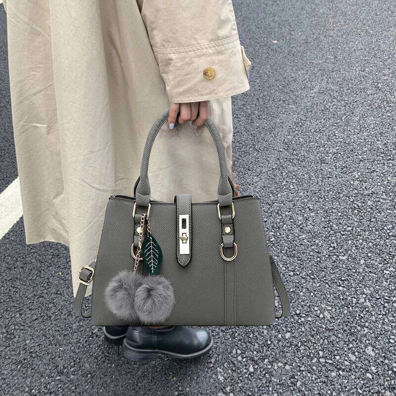 Fashion Women Shopper Totes Solid Color PU Leather Large Capacity Handbag Ladies Luxury Crossbody Shoulder Bag Z260130