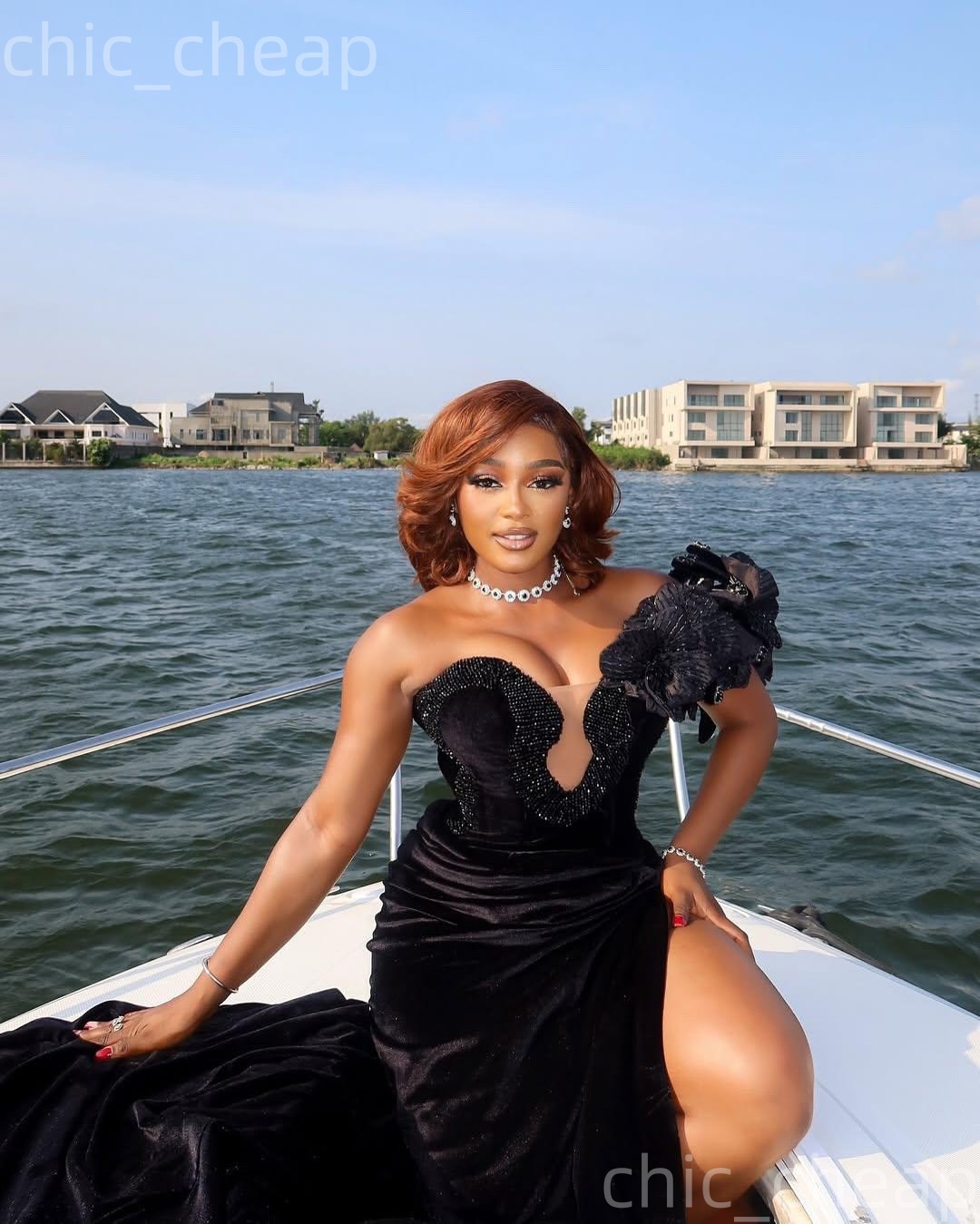 Aso Ebi Black Sheath Prom Dresses 2026 Flowers Beaded Velvet High Split Evening Formal Party Second Birthday Engagement Gowns Plus Size Dress For Spec