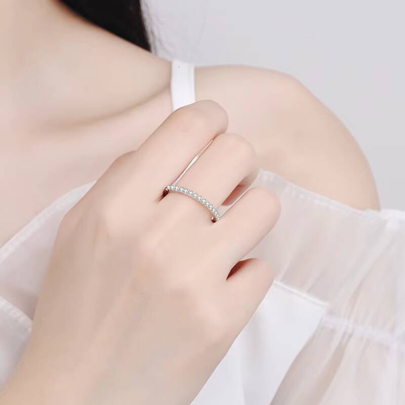 Simple Eternity Rings Circle Inlay Moissanite Diamond Luxury Wedding Bands 925 Sliver Moissanite Rings