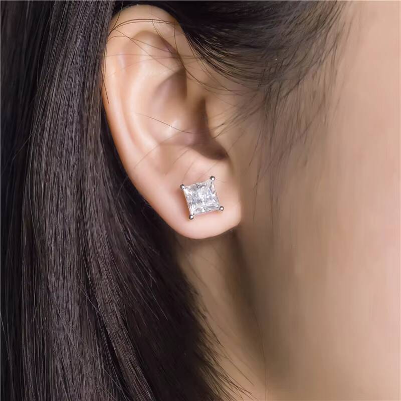 Messi Jewelry Woman 18K White Gold 08ct FG VS Square Princess Cut Lab Grown Diamond Stud Earrings