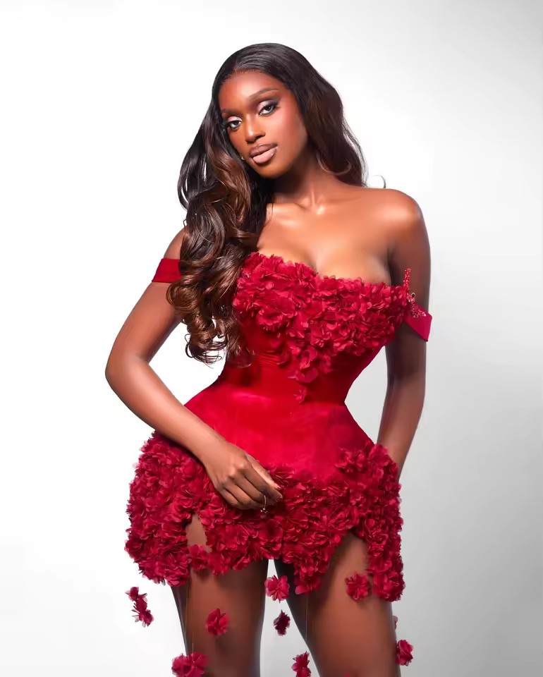 Alluring White Petals Cocktail Party Dresses For Women Aso Ebi Strapless Sexy Prom Formal Gowns Illusion Skirt Dropping Flowers Homecoming Night Club 