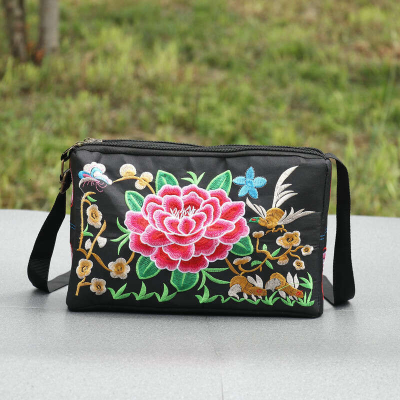 Ethnic Style Women's Shoulder Square Three-Layer Embroidered Bag