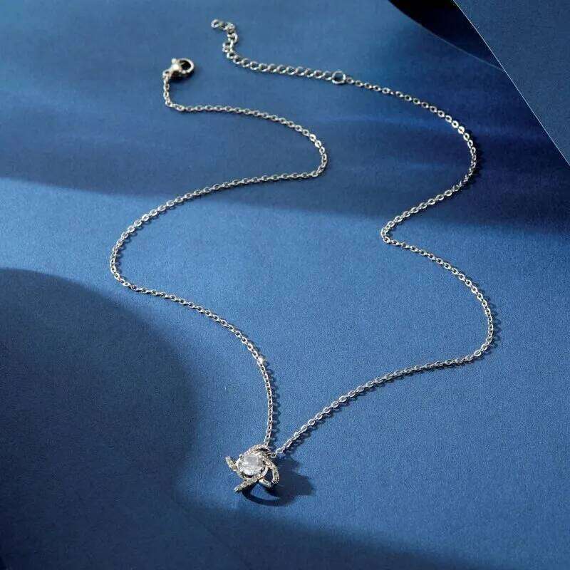 1pcs Steel Color-color Necklace Ladies Cold Wind Four Leaf Clover With Diamonds Brass Pendant Jewelry