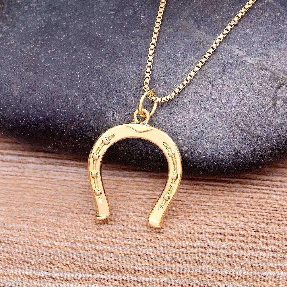 Ins Popular Fashion Classic Horseshoe Pendant Necklace Lucky Cute U Shaped Women Wedding Collier Gift Special Jewelry
