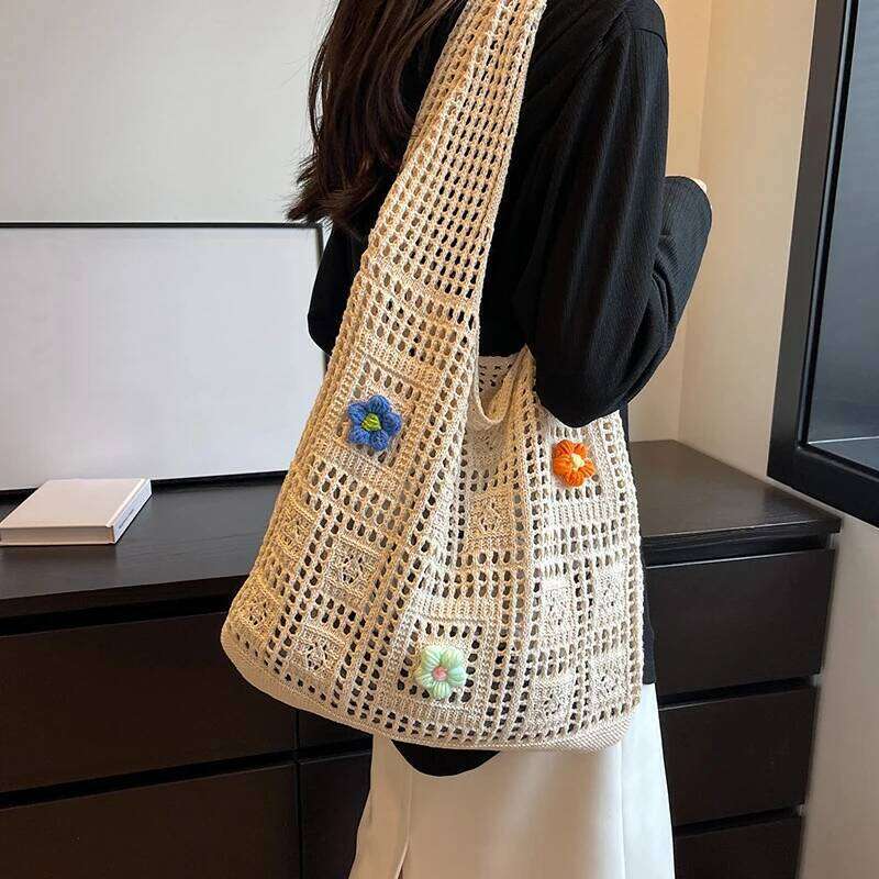 Flower Knitted Handbags Female Large Capacity Totes Women's Pack Summer Beach Bag Purses Hollow Woven Shoulder Bags Z260130