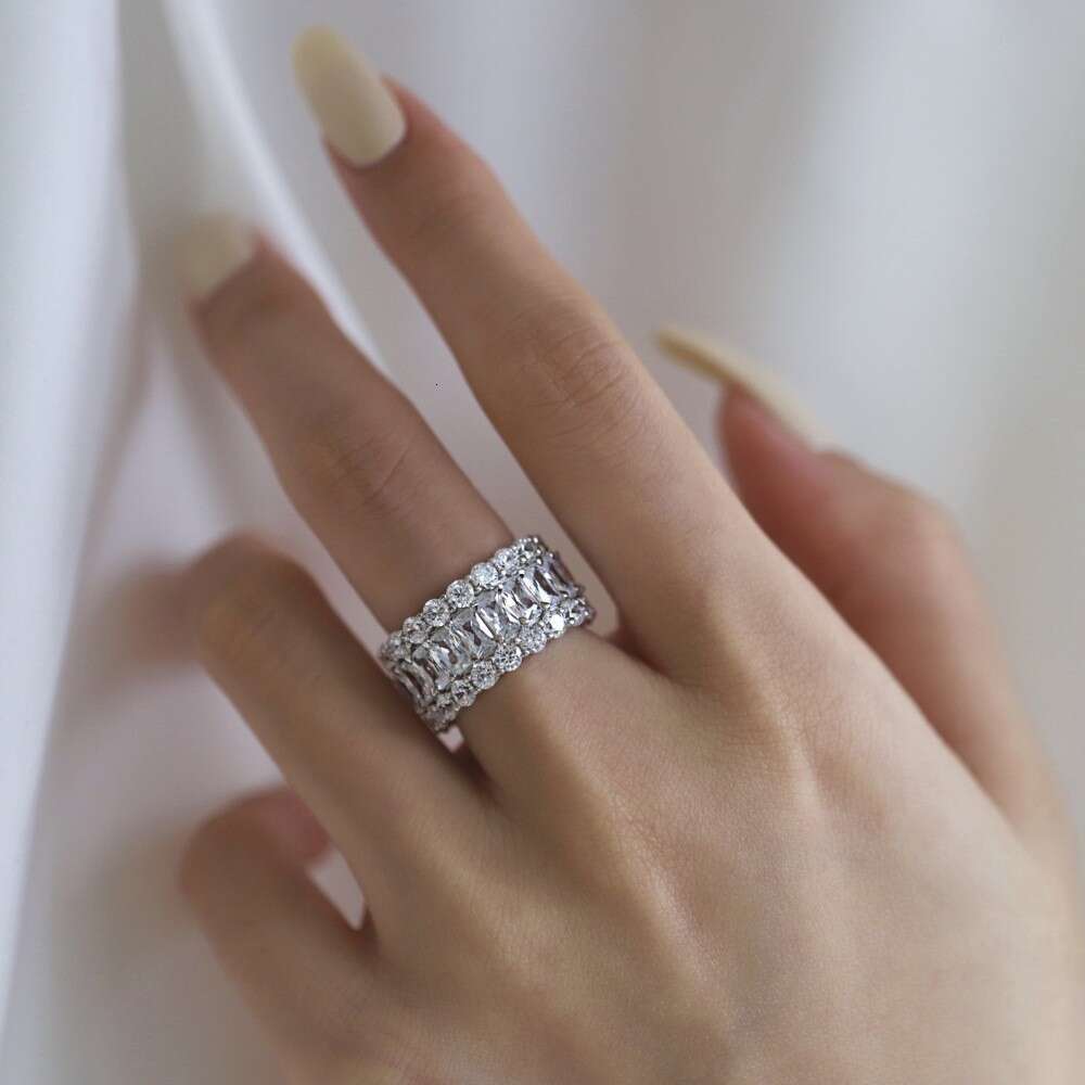 In Stock Cross-Border Hot Selling Geometric Inlaid Zircon Hip-Hop Copper Fashion Wheel Design Sense Ring Hand Jewelry