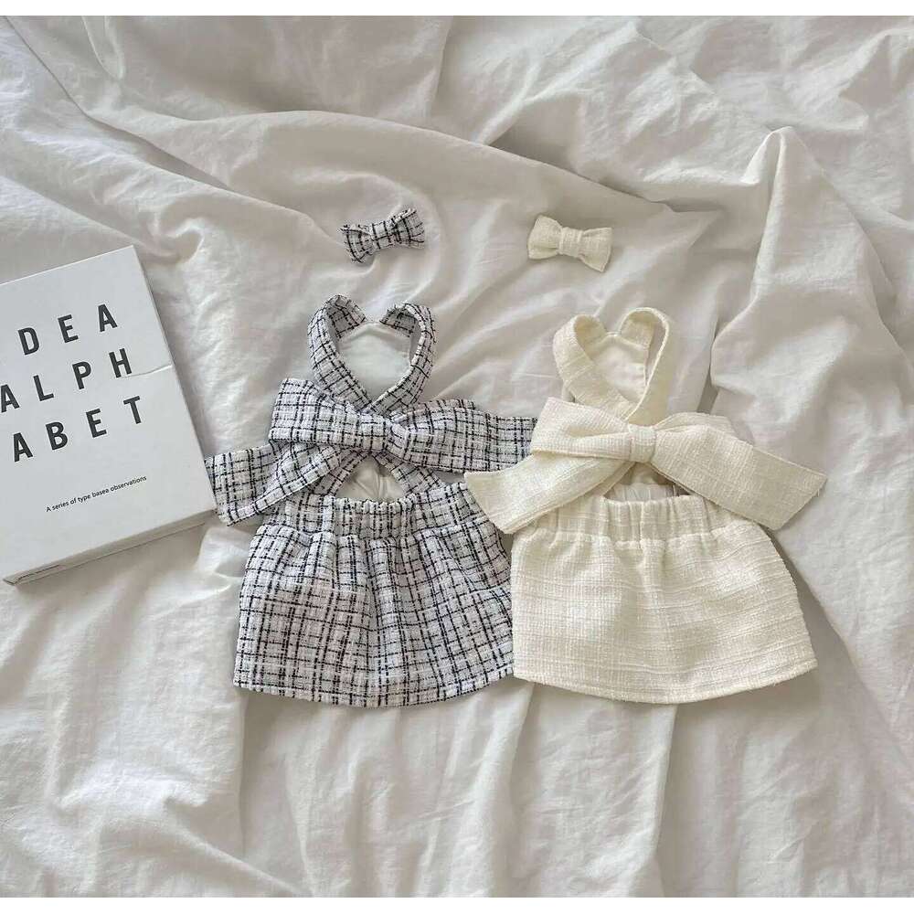 INS Winter Fashion Black and White Chunky Braided Bow Halter Dress Cat Party Outfit Dog Dresses Give Hair Clips H260130