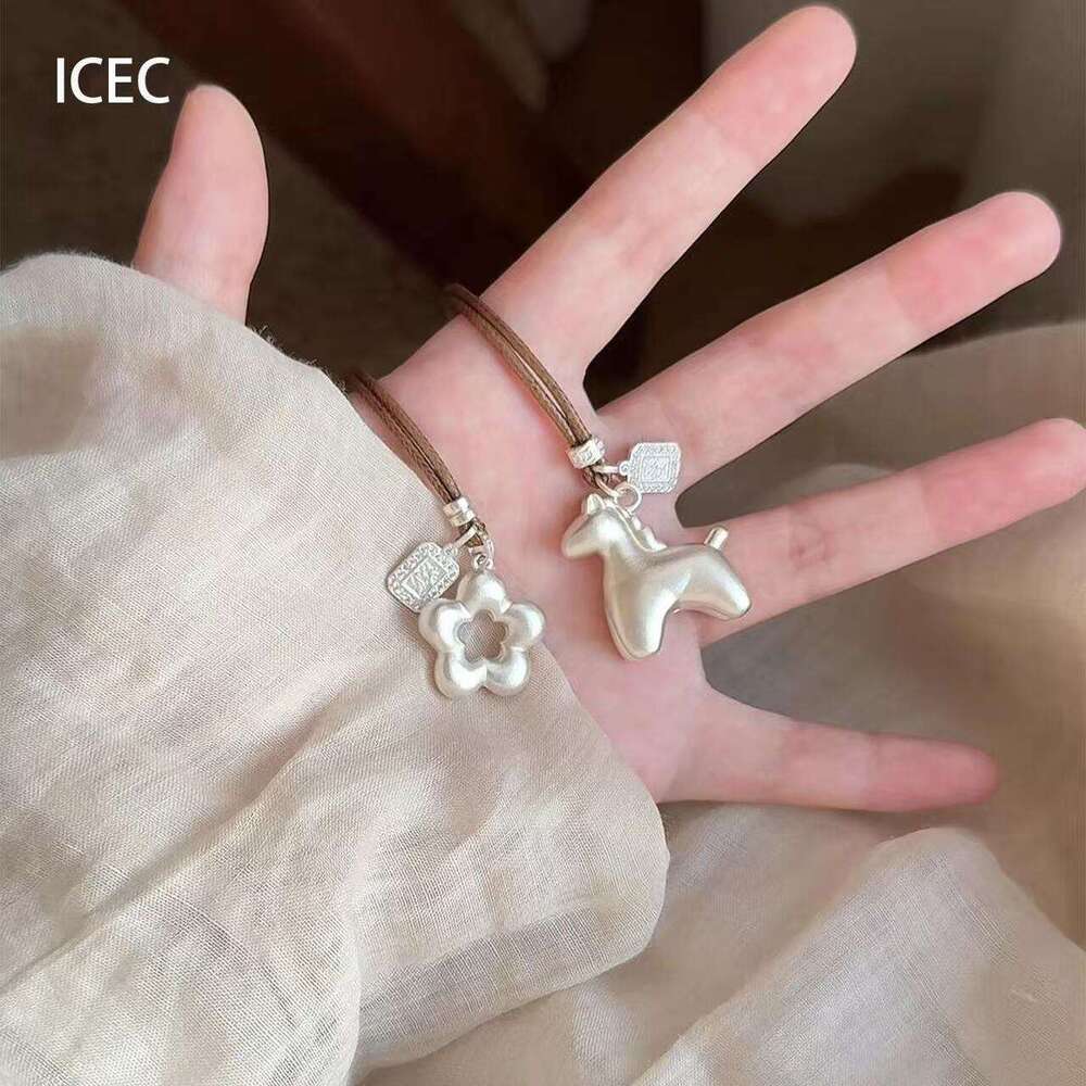 Autumn Winter New Chinese Style Hollow Flower Pony Pendant Necklace for Women Light Luxury Vintage Versatile Accessory