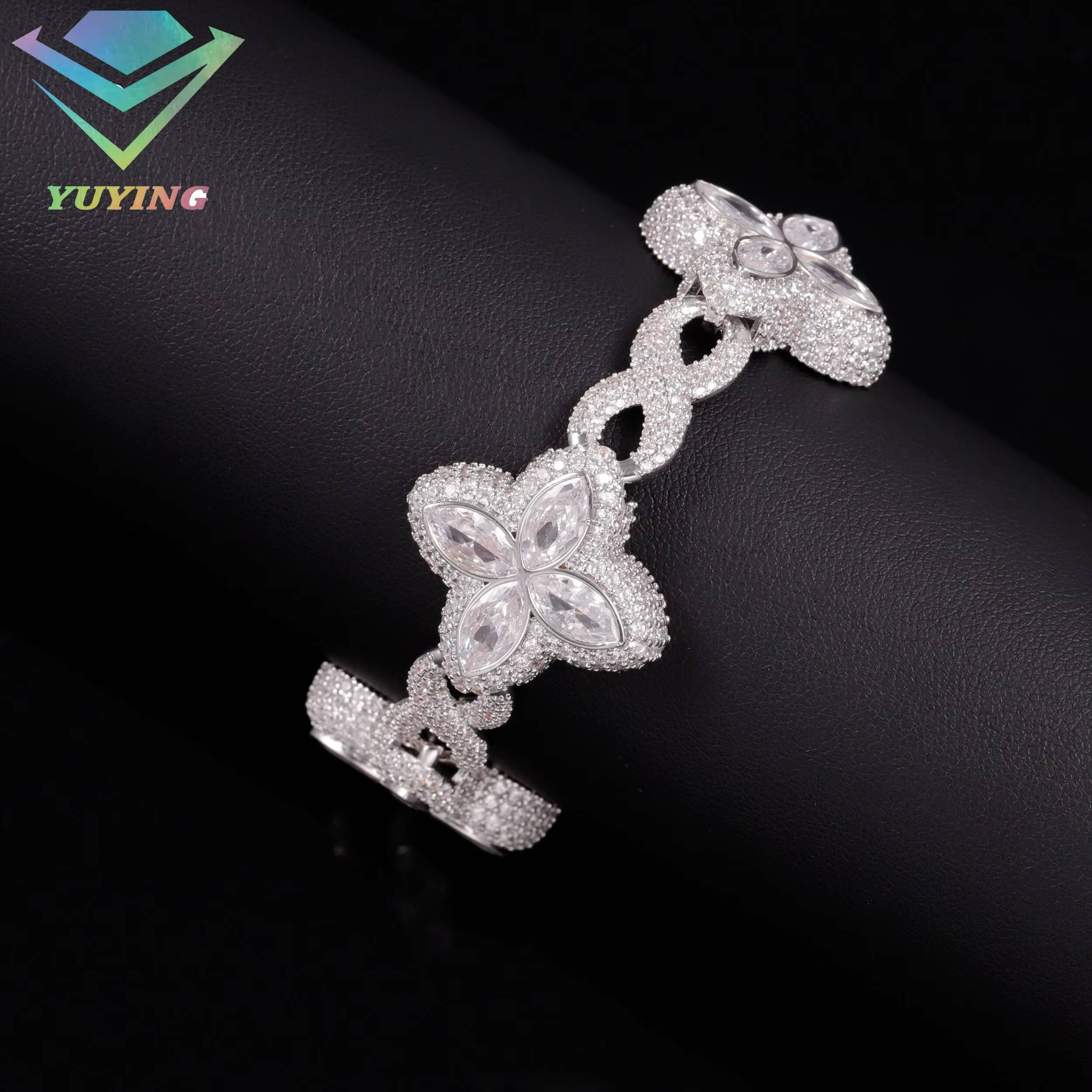 Yy New Design Iced Out Clovers Vvs Moissanite Bracelets Cuban Chain 925 Sterling Silver Fine Jewelry Bracelets for Men Women