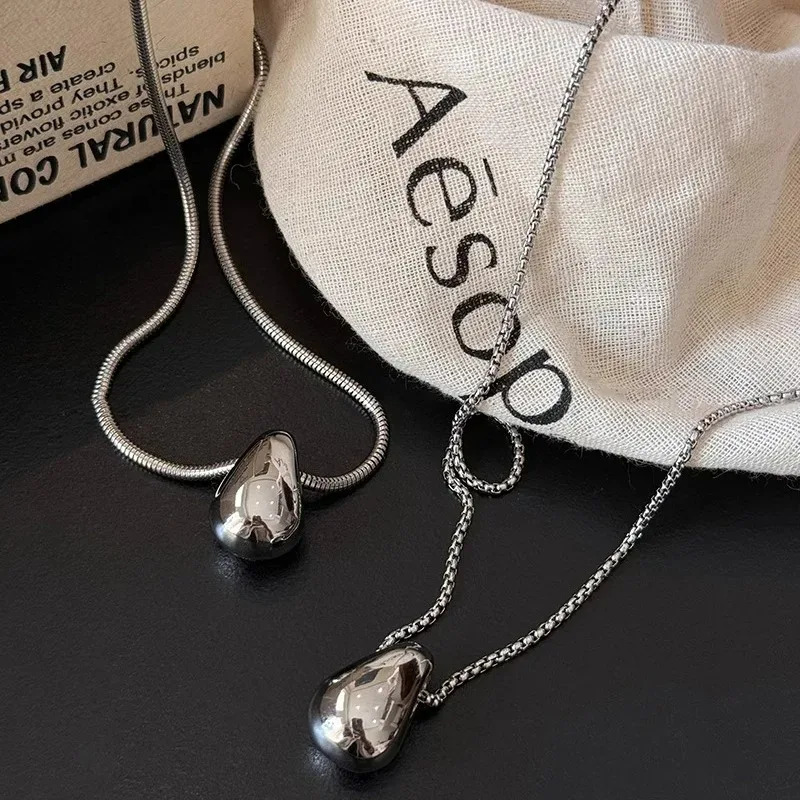 Trendy Minimalist Long Teardrop Charm Pendant Necklace for Women Autumn Winter Sweater Chain Fashion Y2K Accessory Jewelry Gift 260120
