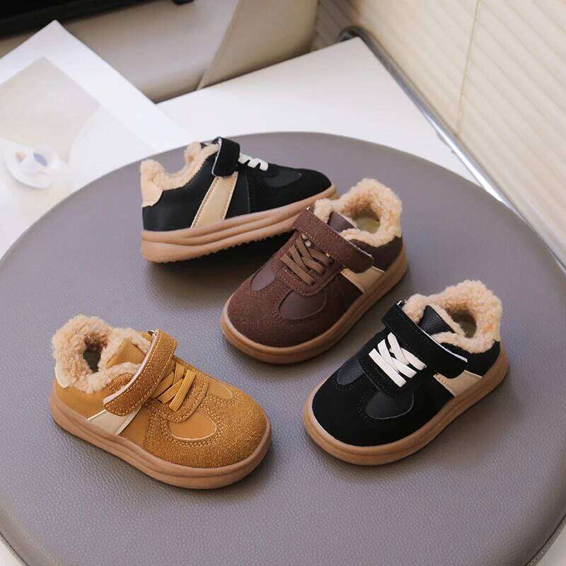Children's Velvet Board 2025 Autumn/Winter New Style Boys' Casual Girls' Fashion Lamb Wool Cotton Shoes 22-31 Y260128