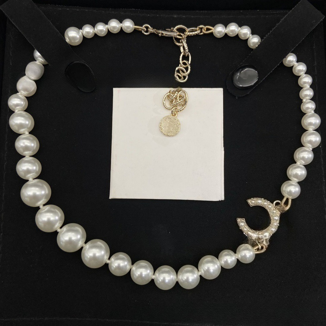 Designer Pendant Crystal Necklaces Fashion Women Copper Pearl Necklace Chains Chain for Women Elegant Jewelry Gifts with Box