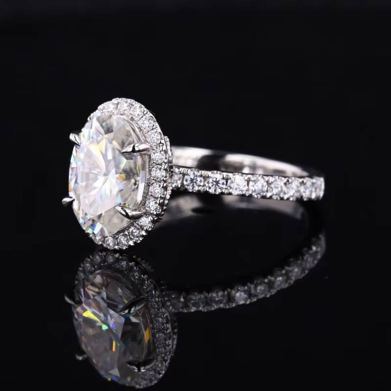 14k White Gold Luxury Style Oval Brilliant Cut Moissanite and Lab Grown Diamond Engagement Ring