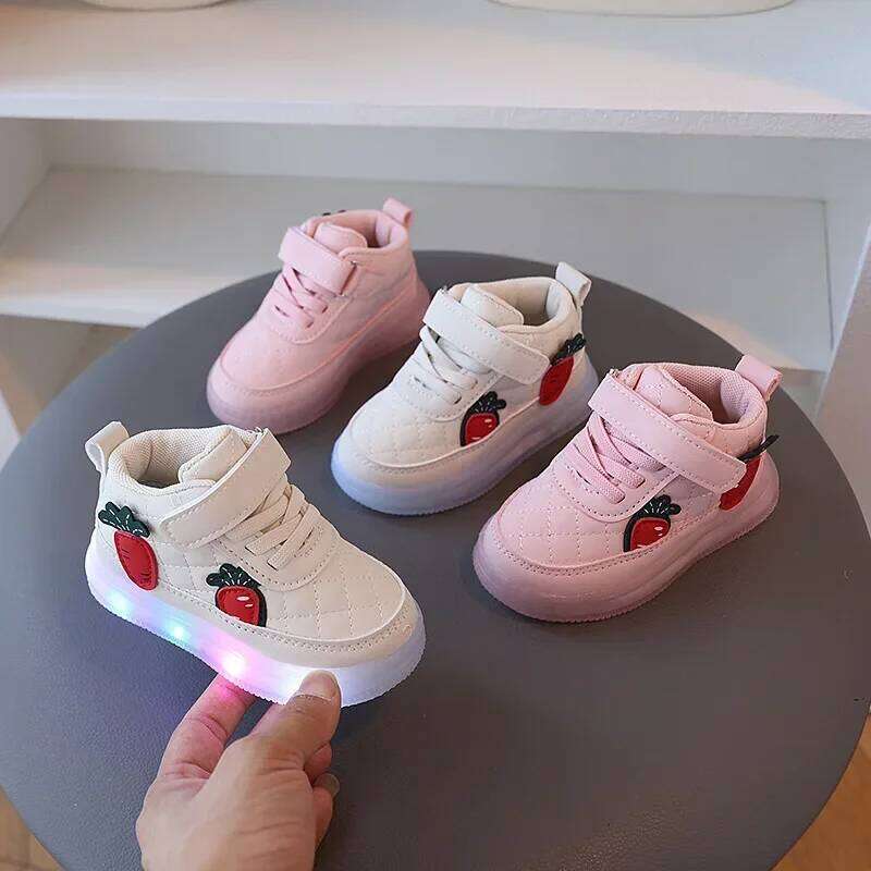 Trendy Child Sneakers New Light Up Versatile Girl Anti Slip Soft Sole Boy Simple Cute Board Shoe Comfort Casual Shoes Y260128