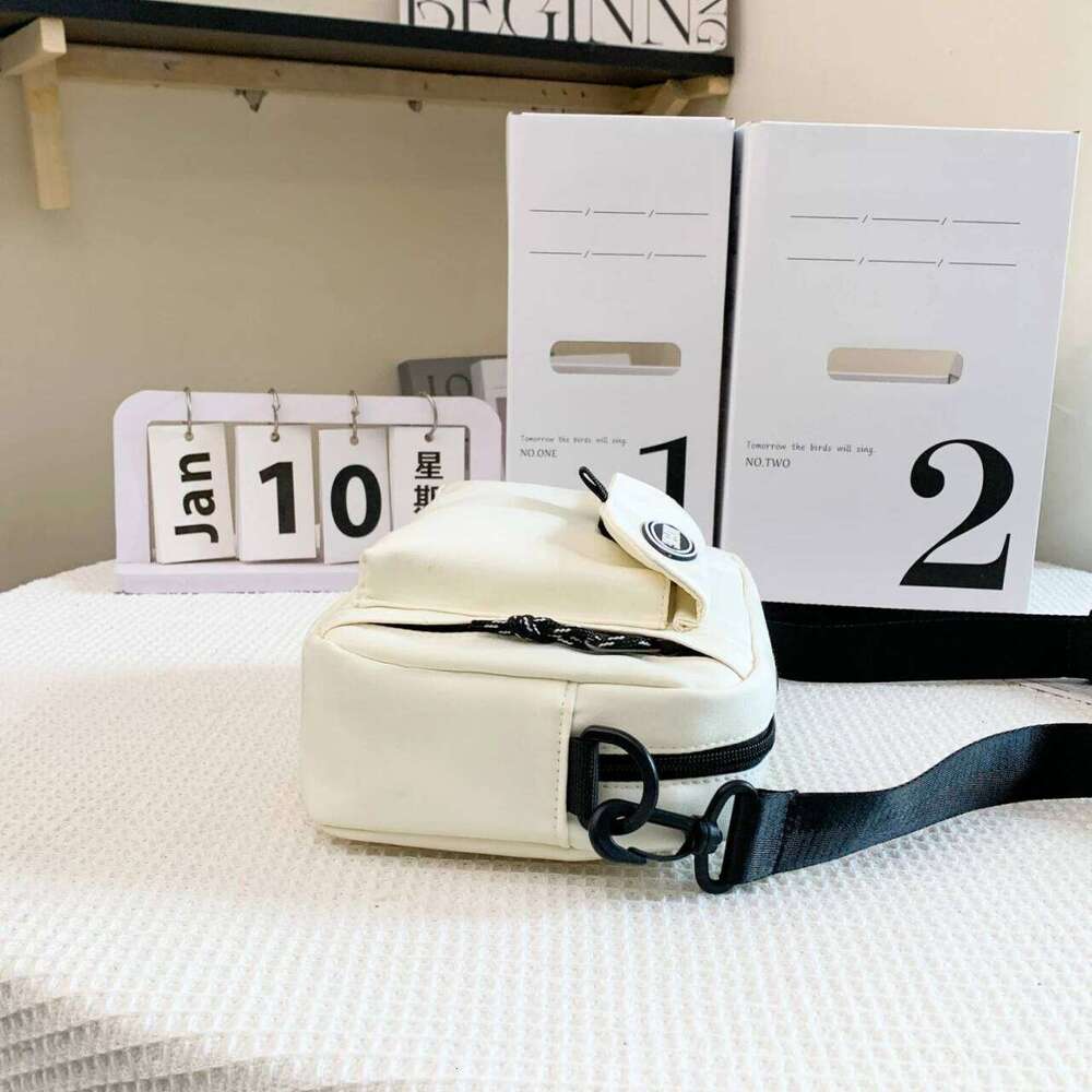 Men's and women's single-shoulder trendy small bags, cross-body bags for students, casual backpacks, leisure mo