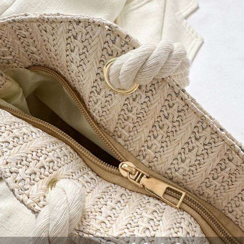 Luxury Design Women Raffia Straw Large Capacity Knitted Tote Handbag Summer Beach Vacation Bohemian Shoulder Bag for Female XJ260130