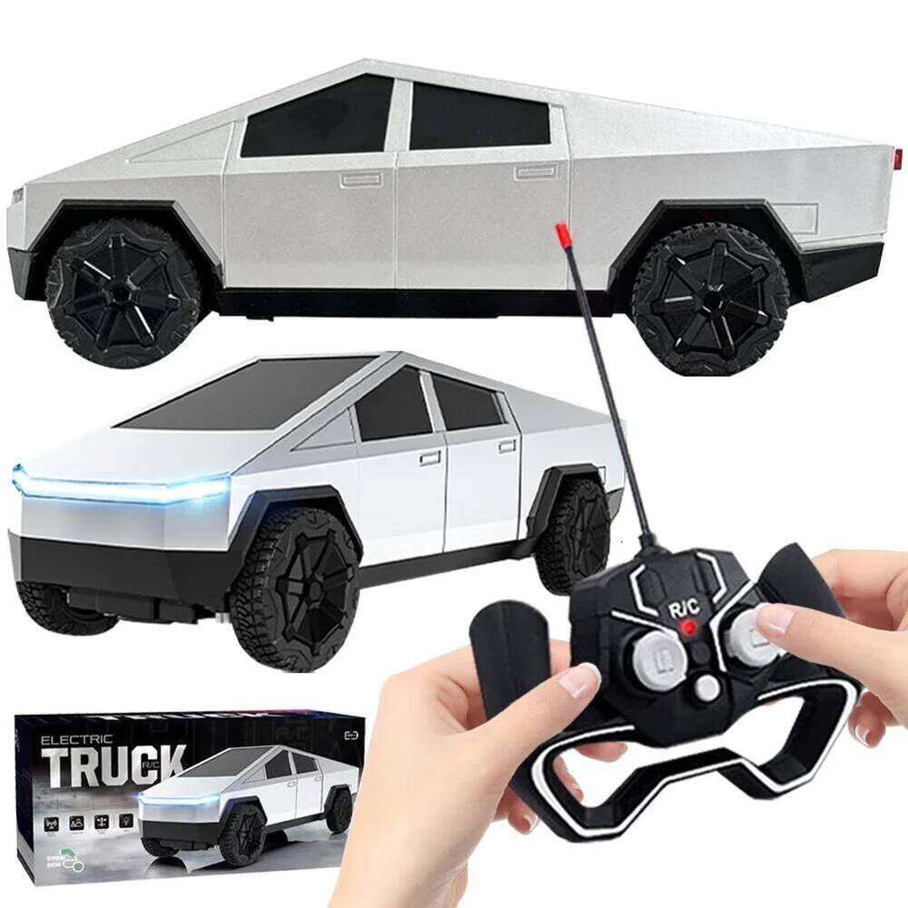 Tesla Cybertruck RC Car, Rechargeable Remote Control Toy, Gift for Kids 6+ Y260131