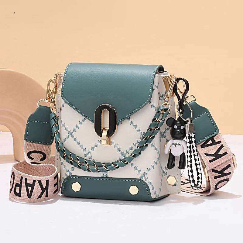 Korean Version of a Cute Girl's Shoulder Women's Casual Crossbody Bag, Sweet Style