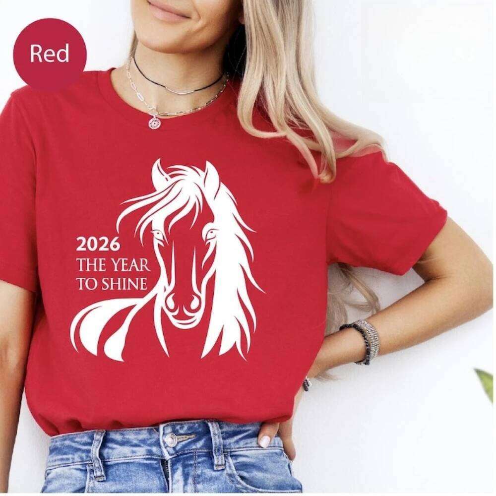 of The Horse 2026 Shirt Chinese Zodiac Tee Lunar New Year Holiday Unisex Tshirt Men Women Casual Fashion Streetwear C260131