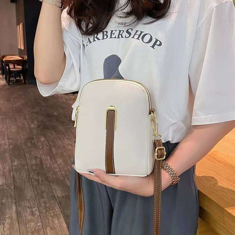 Crossbody bag women's new autumn winter Japan and South Korea PU soft vertical solid color personality design with headphone XJ260131