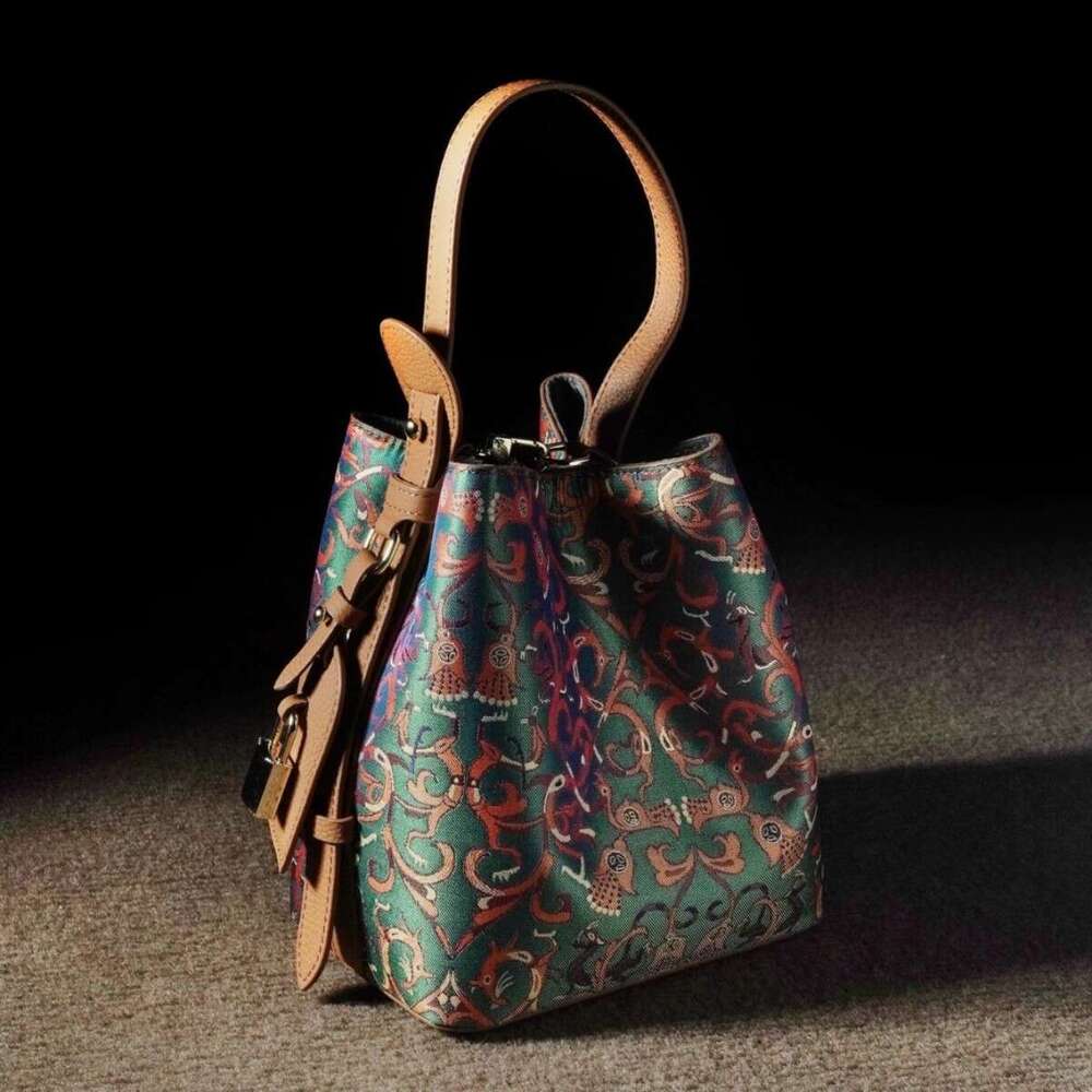 Autumn Winter New Chinese Style Sichuan Brocade Vegetable Basket Single Shoulder Handbag Crossbody Bag MASA