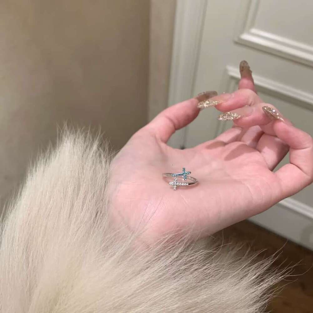 Double Crystal Cross Ring Silver-tinted Adjustable Jewelry Suitable for Date Nights and as a Gift