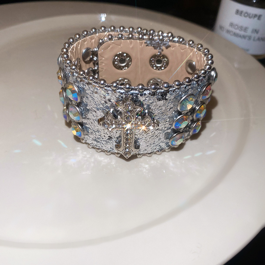 European and American Cross-Border Diamond-Studded Cross Buckle Personalized Fashion Sweet Cool Style Bracelet, Unique Design Niche Jewelry for Women - view 6