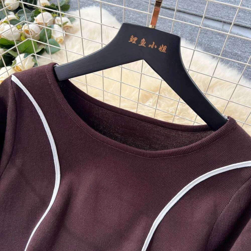 YuooMuoo Dresses 2025 Woman French Style Luxury Patchwork Knitted One Piece Autumn Winter Lady Long Sleeve Maxi Dress XJ260131