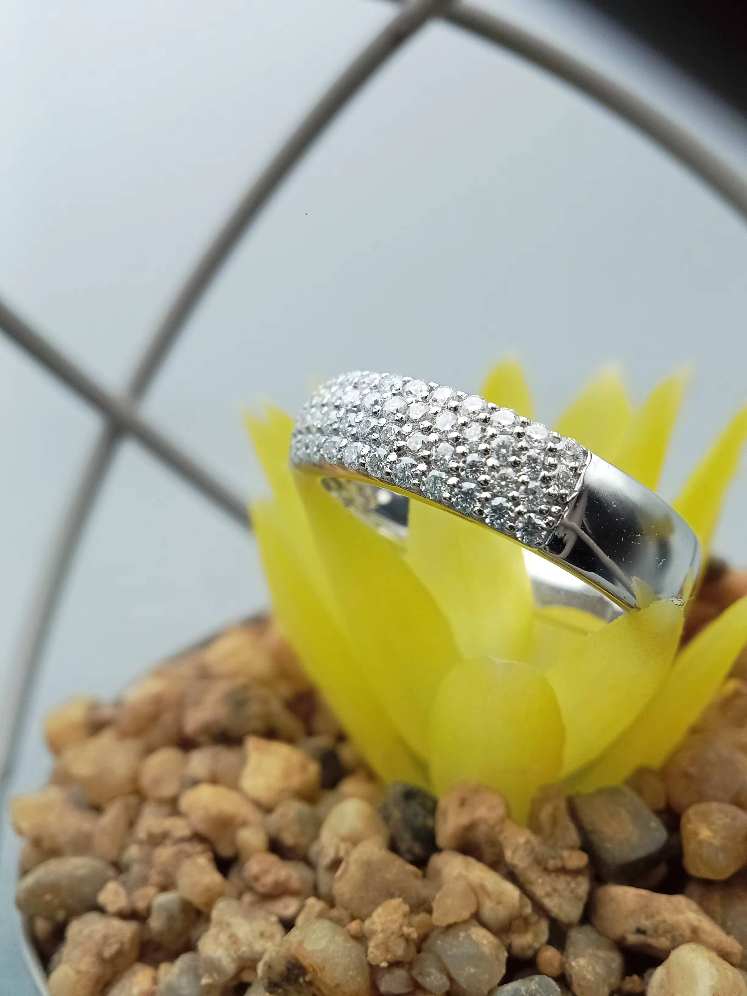 Womens 1ct round Cut VVS Lab Grown Diamond Engagement Wedding Ring 14k/18k Gold Classic Style GIA IGI Certified for Parties