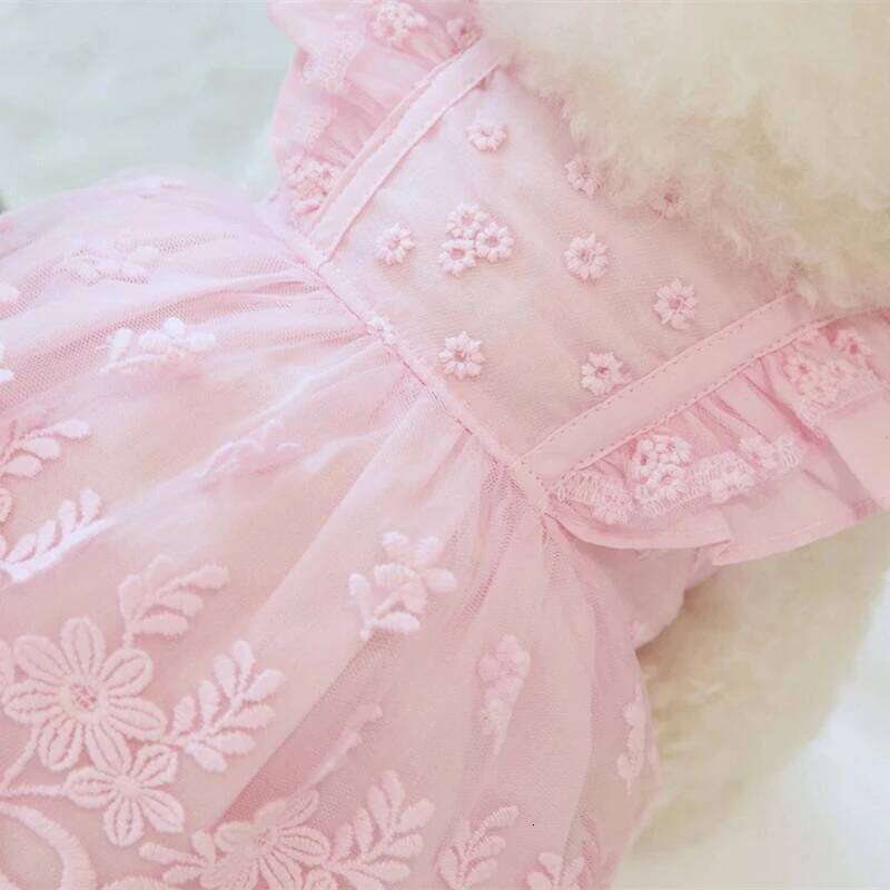 2025 New Pet Summer Puppy Lace Flying Sleeve Princess Teddy Dog Cat Designer Beautiful Thin Dress And Headpiece H260129